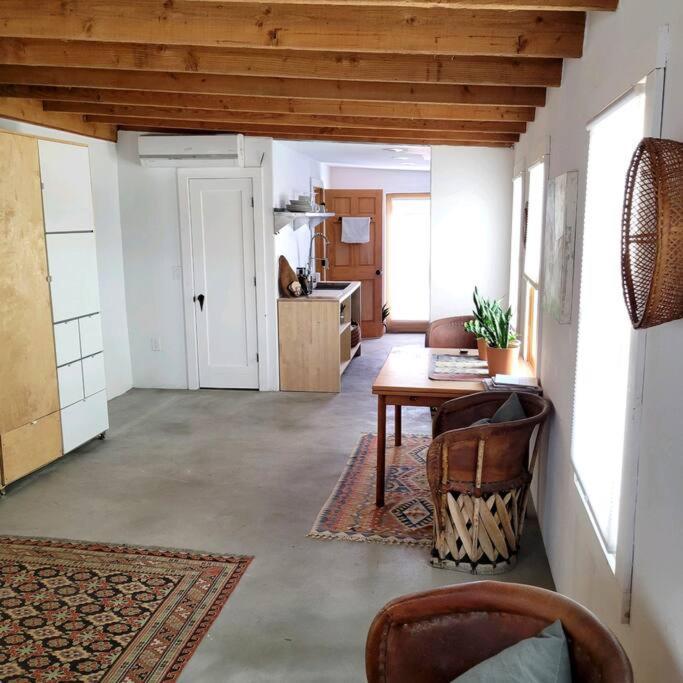 Historic 1900 Adobe Downtown Barrio Retreat, Low Summer Rates! Apartment Tucson Luaran gambar