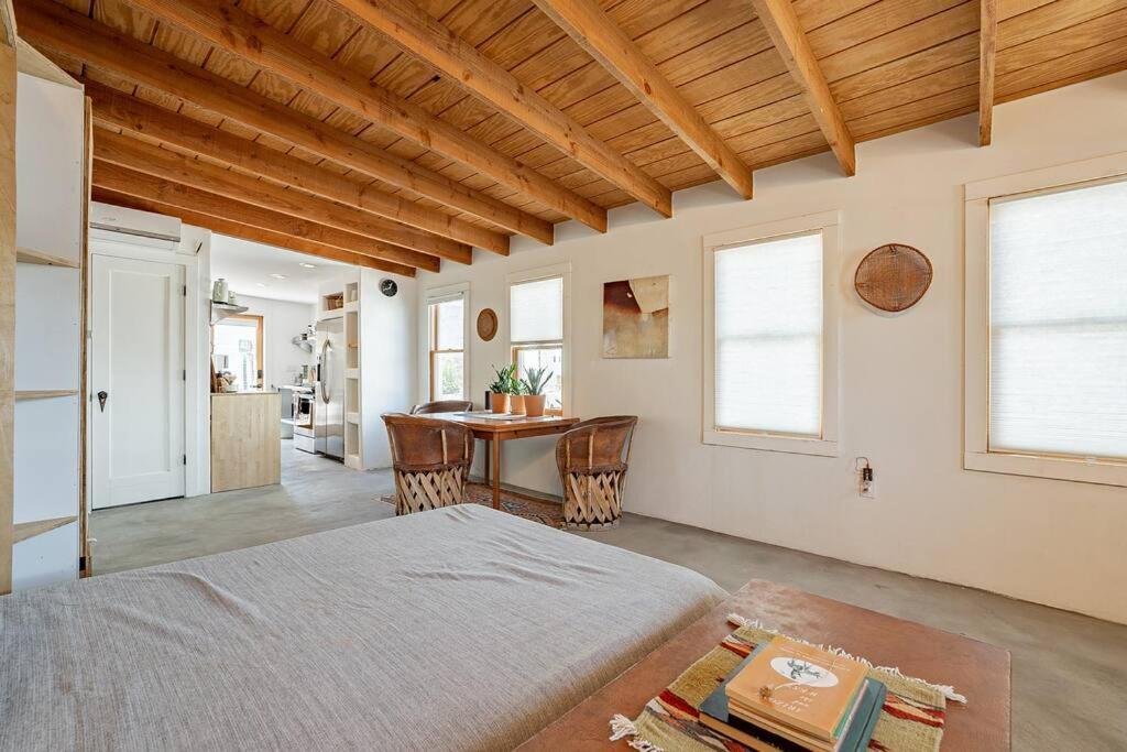 Historic 1900 Adobe Downtown Barrio Retreat, Low Summer Rates! Apartment Tucson Luaran gambar