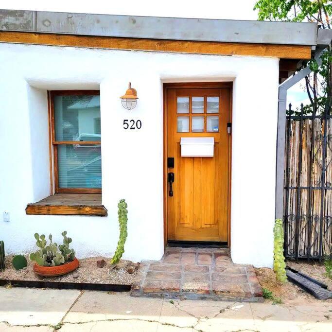 Historic 1900 Adobe Downtown Barrio Retreat, Low Summer Rates! Apartment Tucson Luaran gambar